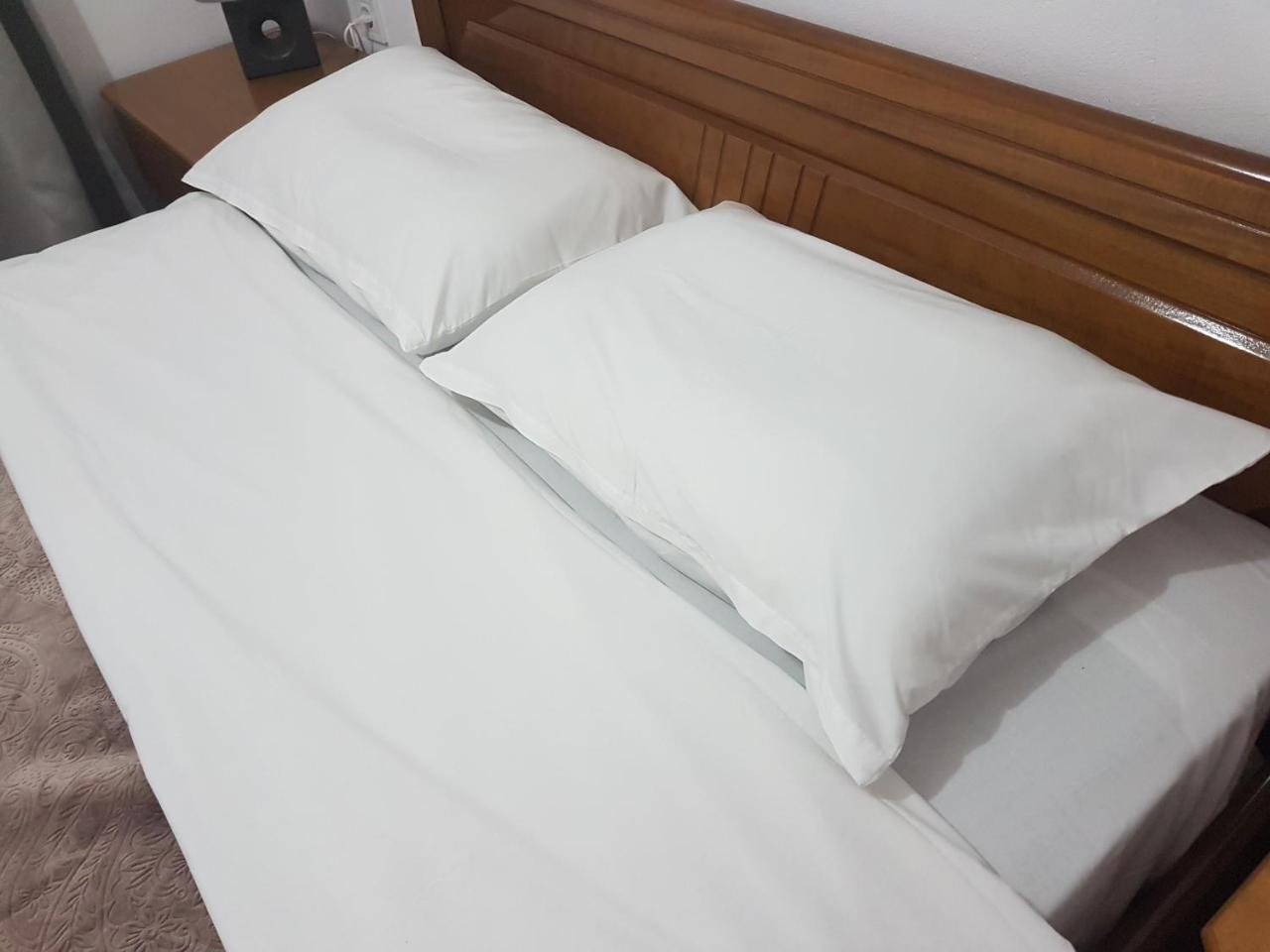 G-George Apartments By The Sea And Airport Liádha 외부 사진