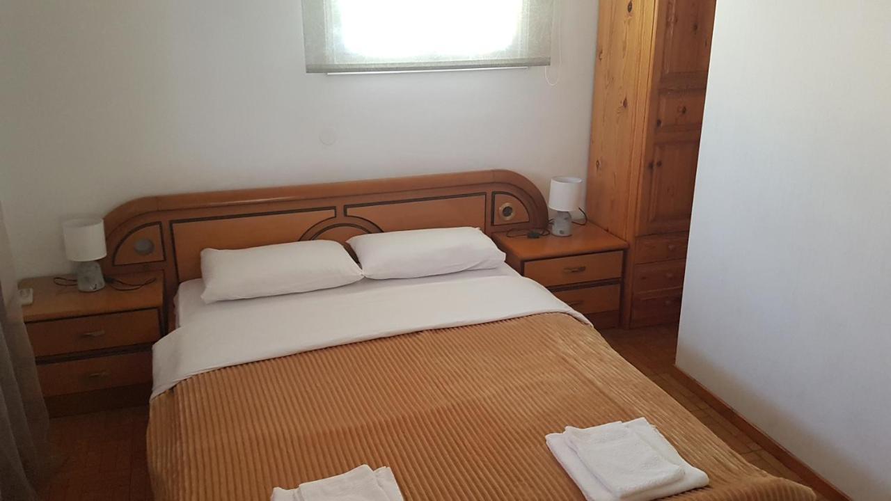 G-George Apartments By The Sea And Airport Liádha 외부 사진